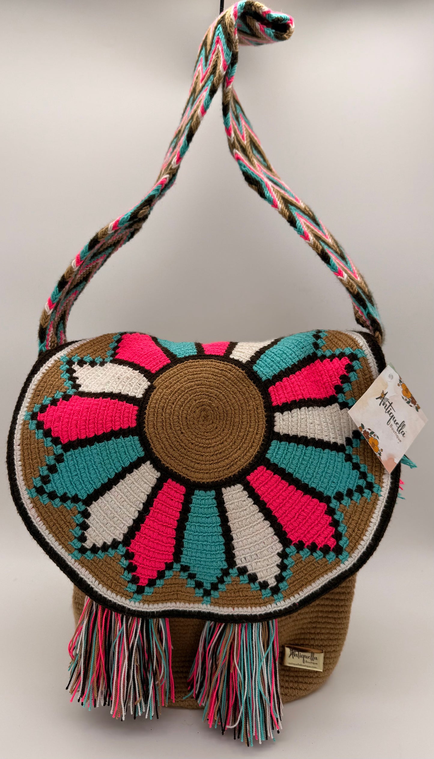 Handmade Wayuu Bag with Lid