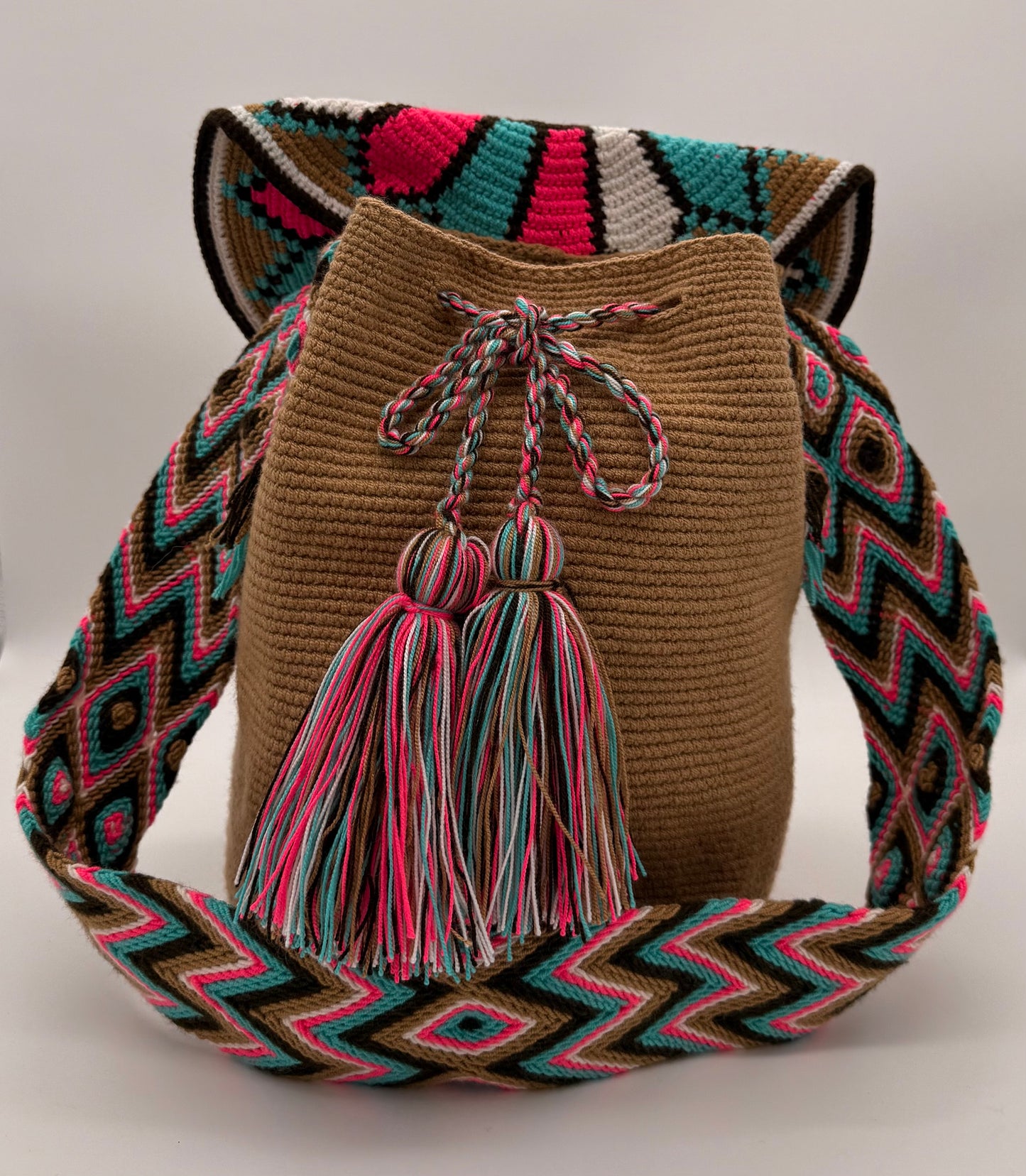 Handmade Wayuu Bag with Lid